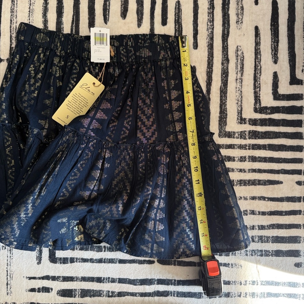NWT Elan navy and gold skirt ❤️ - Picture 4 of 5